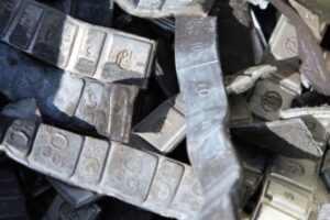 鉛バランスウェイト